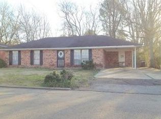406 S Foster Dr, Tupelo, MS 38801