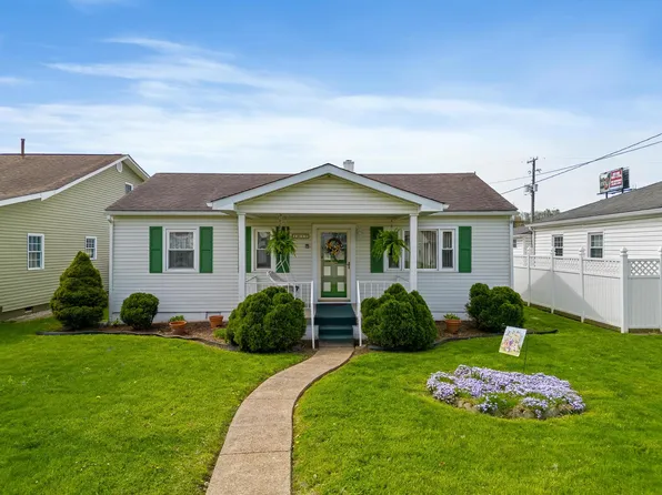 1012 Walnut St, Kenova, WV 25530