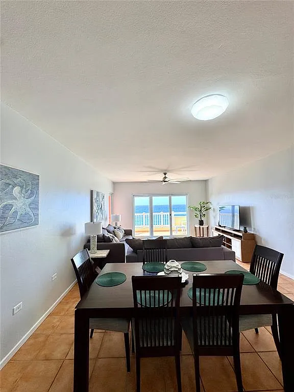 3 bed, 2.0 bath, 1798 sqft, $3,000 — Photo 3