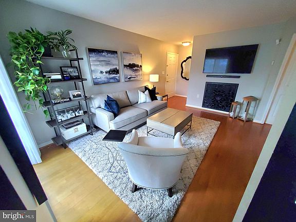 5th image of 116 Westwick Ct Unit 3