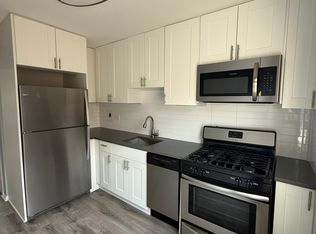6705 N California Ave #2, Chicago, IL 60645