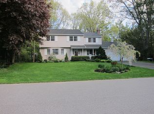 40 Langdale Dr, Hampton, NH 03842