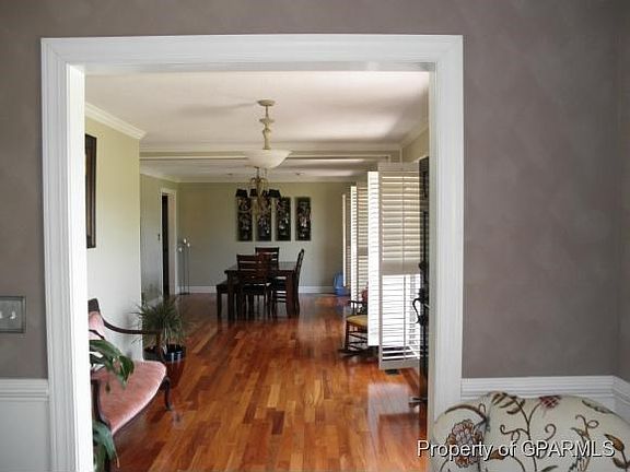 FOYER INTO DINING ROOM