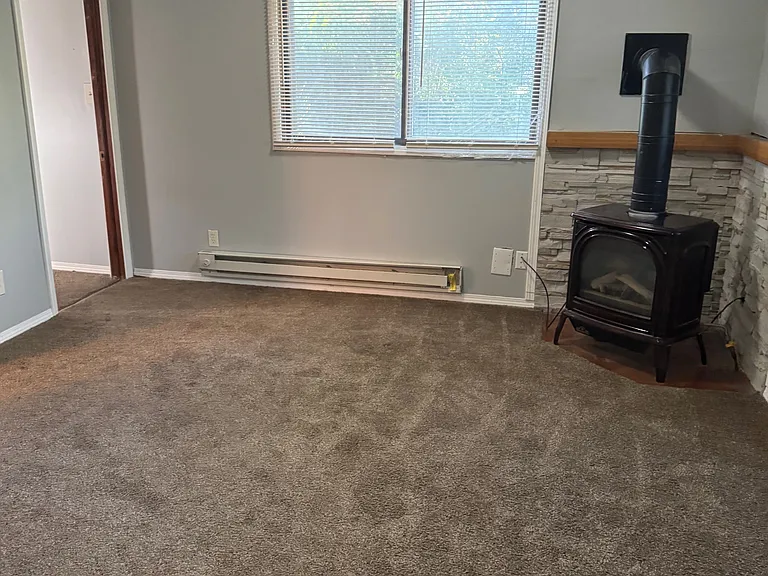 15625 W Forteen Mile Rd — Photo 23