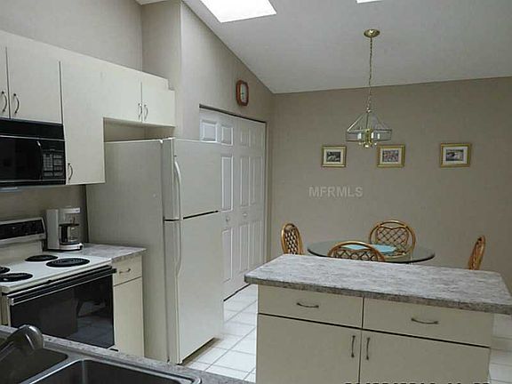 3rd image of 4152 Chesterfield Cir