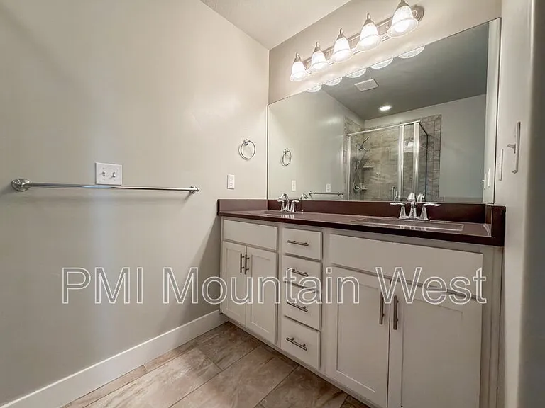 1424 S Mountain View Ct — Photo 26