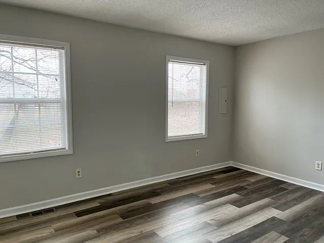 410 W Ward Ave #B — Photo 8