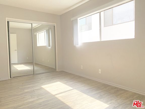 4th image of 1822 Colby Ave APT 14