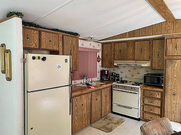 4th image of 6951 Dudley Ave