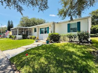 206 Choo Choo Ln #206F, Valrico, FL 33594