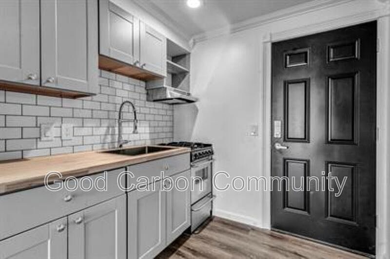1st image of 1725 Grand Island Blvd #27