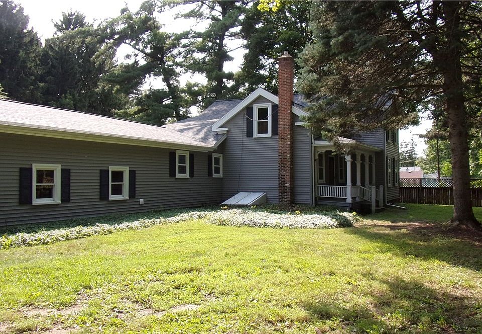 1st image of 5028 Lake Rd