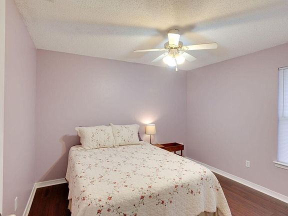 5th image of 13208 Saint Martin Dr