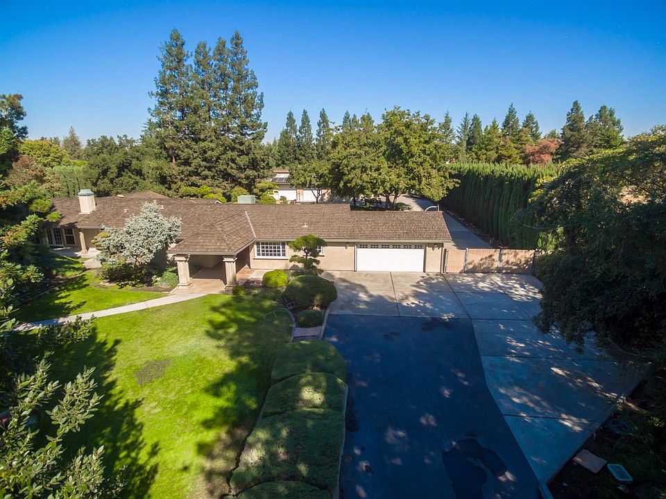 1st image of 6307 Roberta Pl