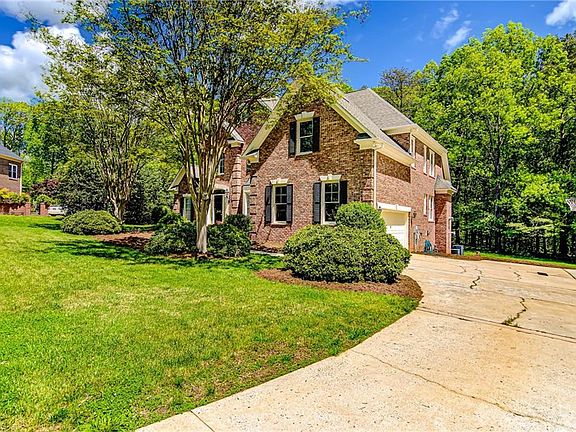 2nd image of 7001 Morganshire Ct