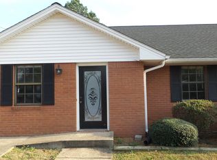 767 Wiswell Rd W, Murray, KY 42071