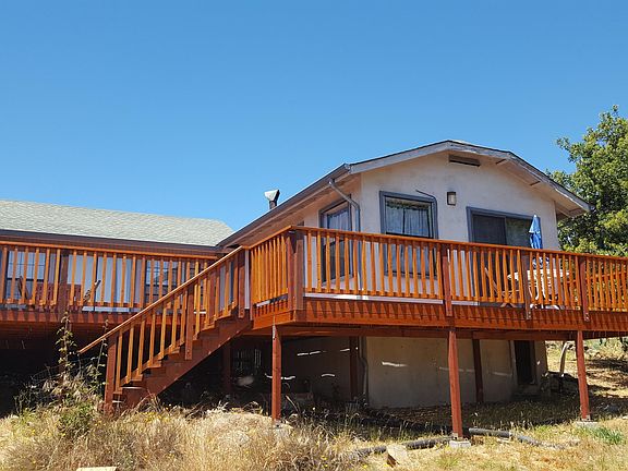 2nd image of 5915 Croy Rd
