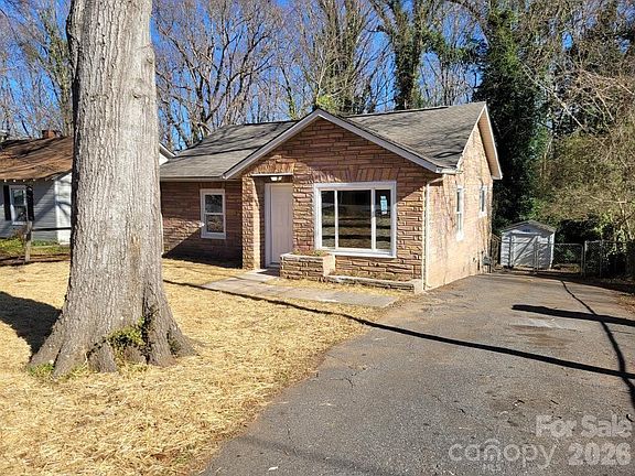 4th image of 1116 East Dr