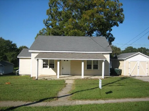 215 Clifton Ter, Carrollton, GA 30117