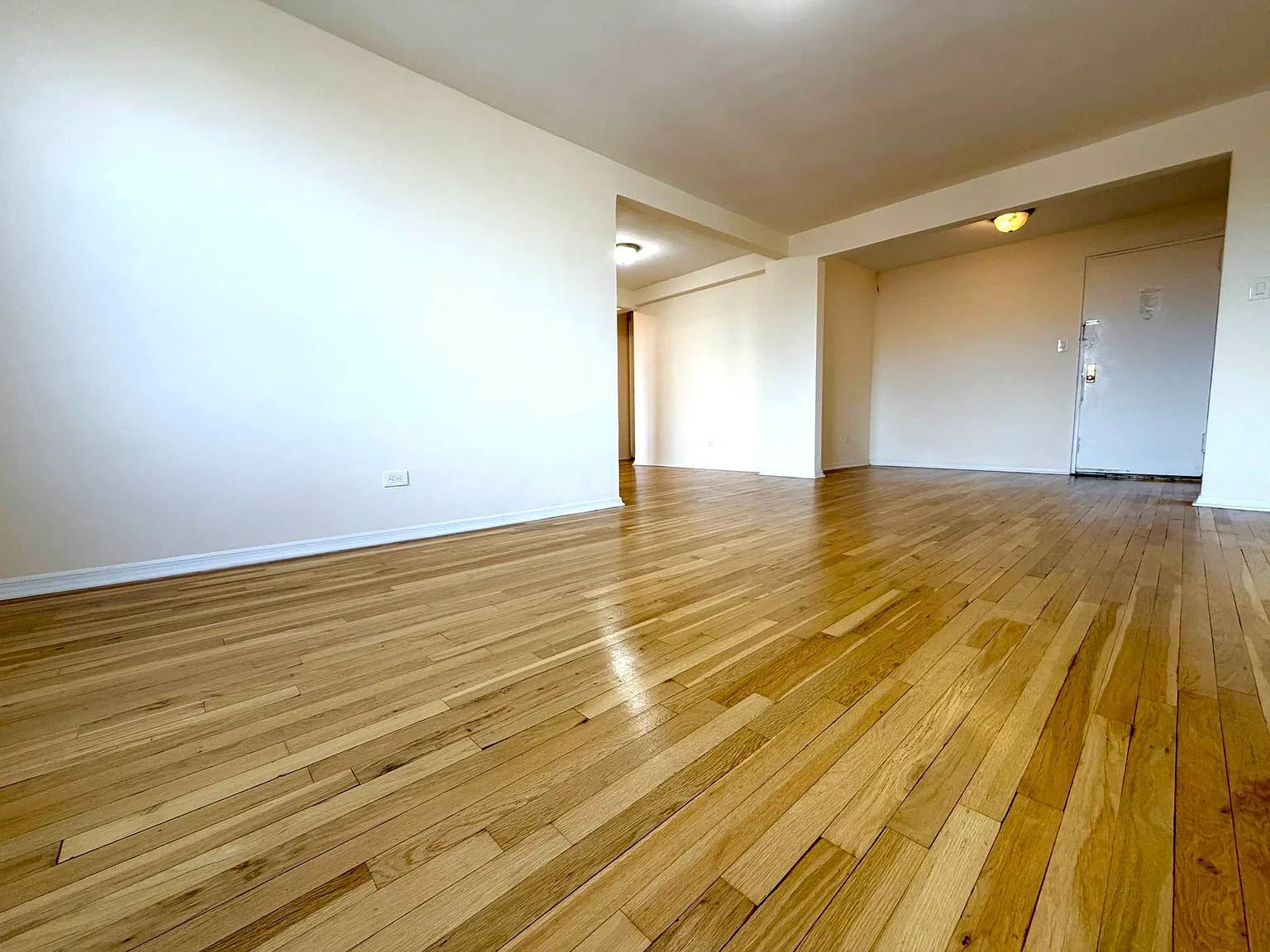 1355 East 18th Street — Photo 2
