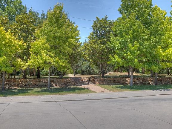 2nd image of 302 Saint Veran Park