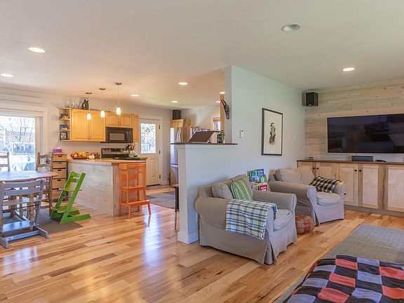 3rd image of 2186 Corner Creek Ln