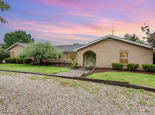 18348 Hall Dr, Mount Vernon, OH 43050