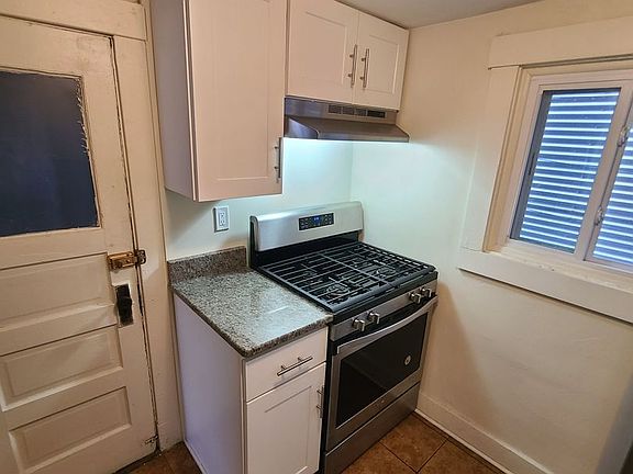 5th image of 4828 Liberty Ave #18