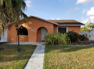 15101 SW 69th St, Miami, FL 33193