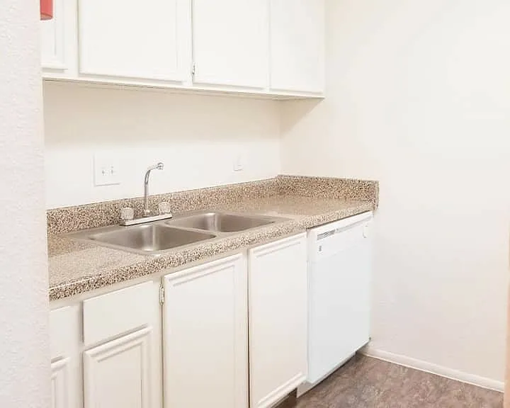 Cedar Bluff Apartments — Photo 13