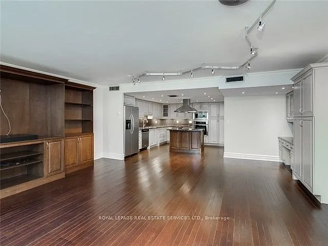 71 Charles St E #Penthouse 1605 — Photo 5