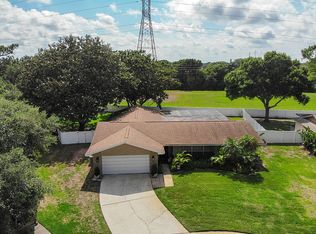 3216 Buckhorn Dr, Clearwater, FL 33761