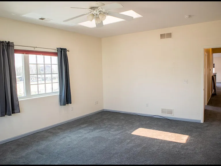 125 1/2 S Main St — Photo 16
