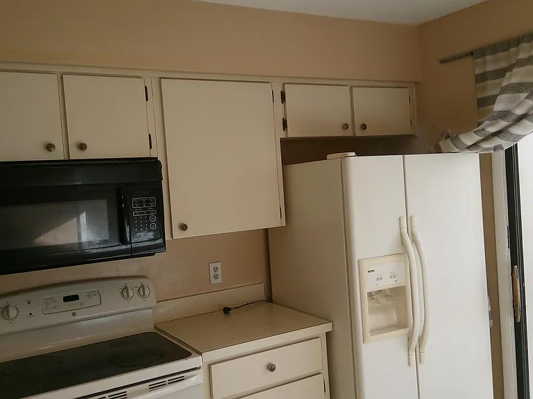 629 Golden Sunshine Cir — Photo 26