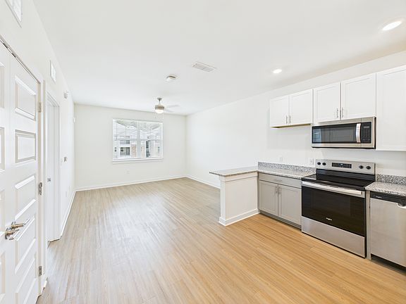 4th image of 2520 New Port Royal Rd #6305