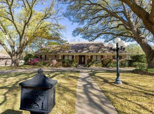 800 Elizabeth St, Gilmer, TX 75644