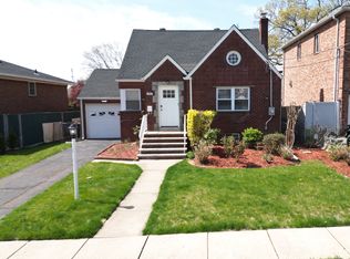 212 Mohegan Way, Fort Lee, NJ 07024