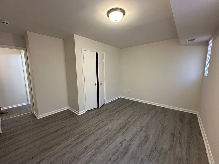 706 Brandywine St SE #202C — Photo 6