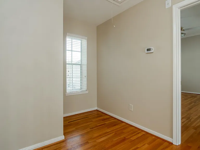 1414 Crocker St — Photo 24