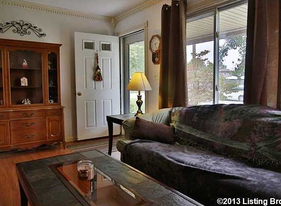 5th image of 7613 Alyssum Dr