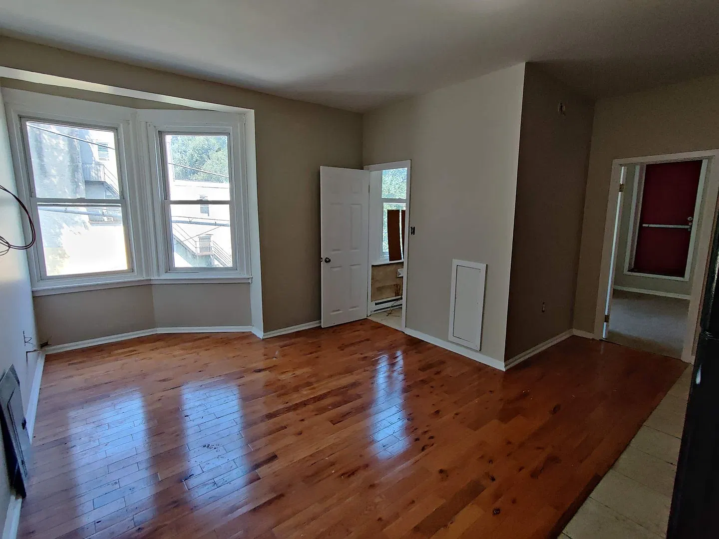 4051 N Broad St — Photo 1