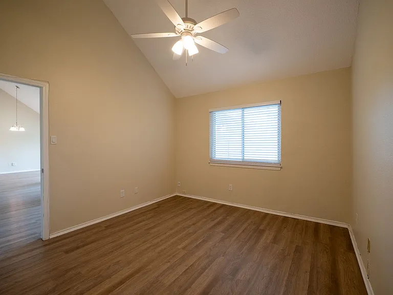 6307 Avery Island Ave — Photo 13
