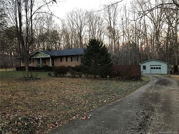 5th image of 1851 Windmill Ln