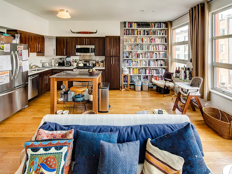 74 N 8th St #2 — Photo 9