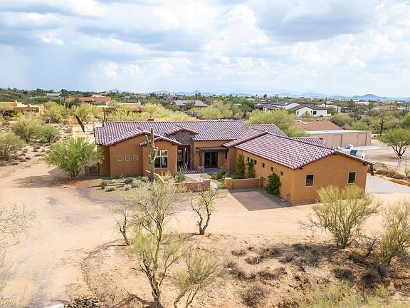 Fine Living With Horse Privleges