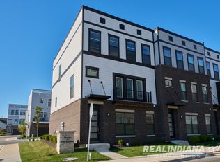 9753 District North Dr, Fishers, IN 46037