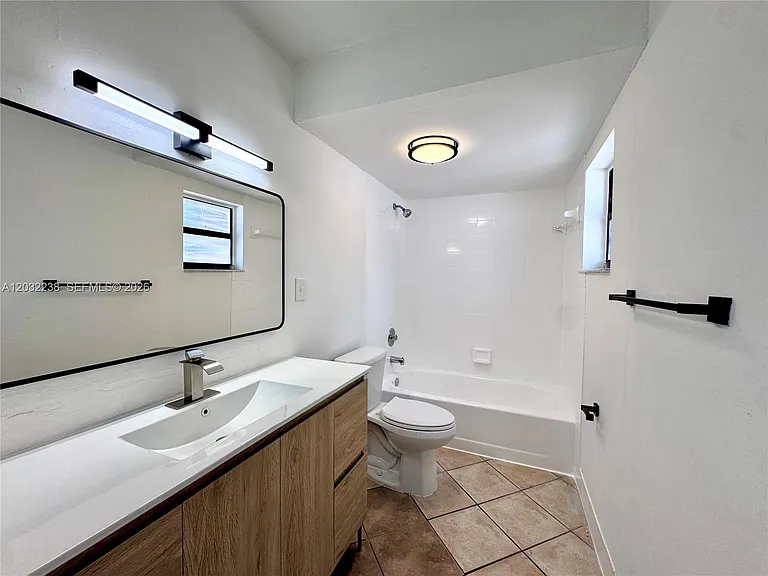 1250 Lincoln Rd #203 — Photo 22