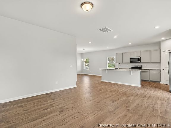 5th image of 1492 Erwin Rd
