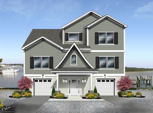 221 Evergreen Dr, Bayville, NJ 08721