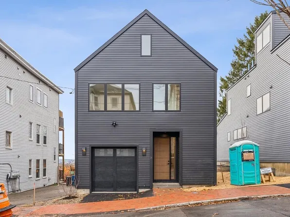 26 Sheridan Street, Portland, ME 04101